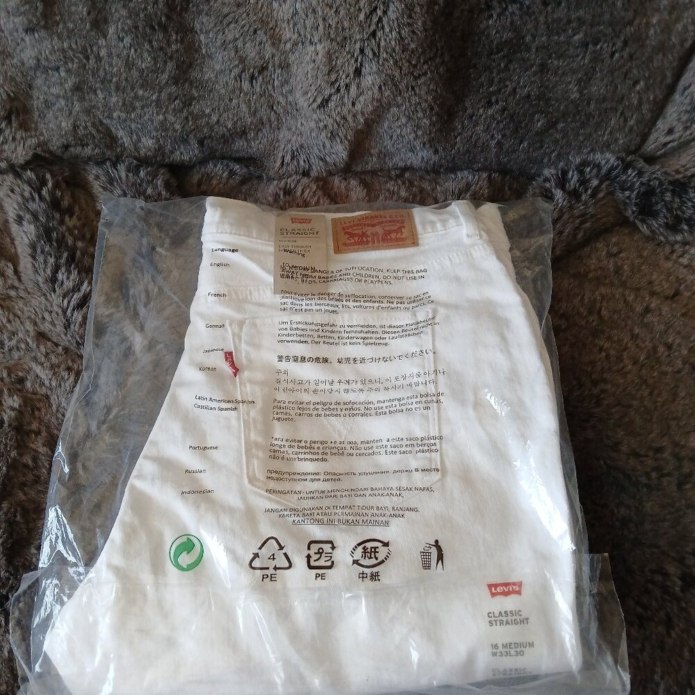 White Levi levis
